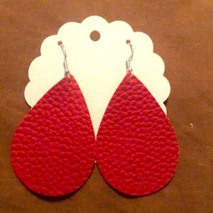 Red teardrop leather earring